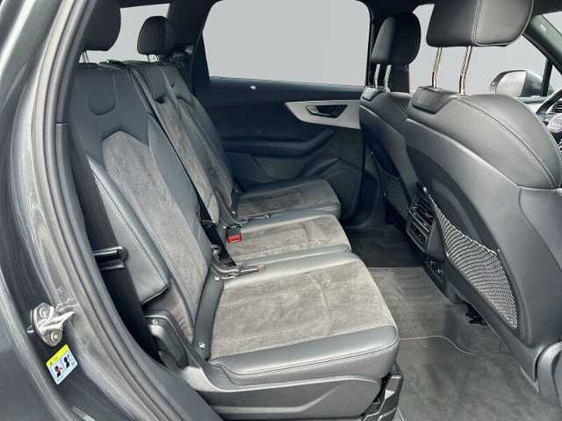 Audi Q7 55 TFSIe quattro S-LINE+MATRIX+LEDER/ALCAN.