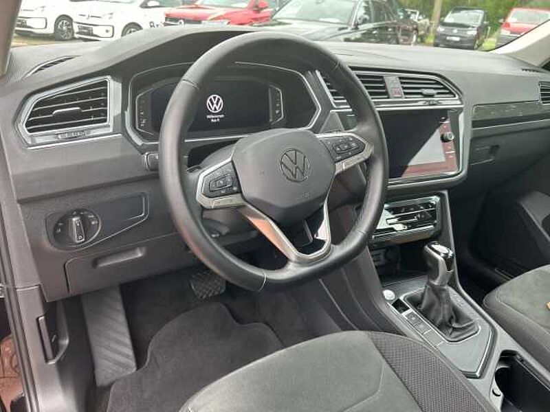 Volkswagen Tiguan 1.5 TSI Elegance DSG+MATRIX+NAVI+PDC+AHK