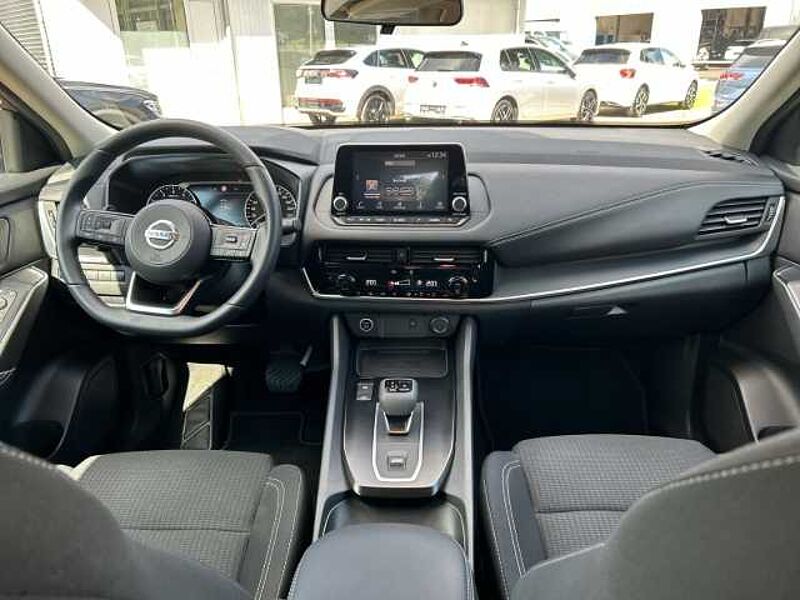 Nissan Qashqai 1.3 DIG-T Acenta AUTOM. +TEMPOM. +PDC HI.