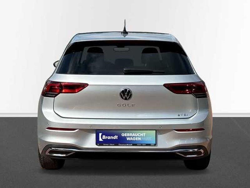 Volkswagen Golf VIII 1.0 TSIe Active DSG+LED+DIG. CP. +NAVI