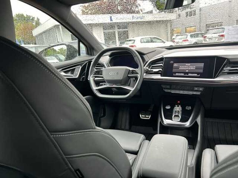 Audi Q4 e-tron 35 S-LINE+MATRIX+LEDER+HUD+NAVI+KAMERA