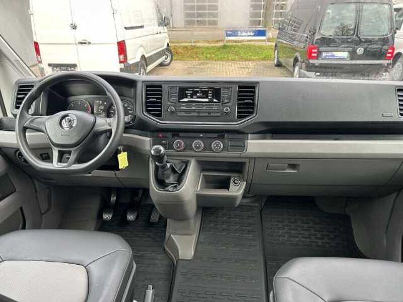 Volkswagen Crafter mittlerer Radstand 2.0 TDI DoKa AHK mittlerer Radstand 2.0 TDI DoKa AHK