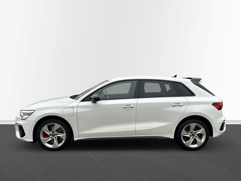 Audi A3 Sportback 45 TFSIe S-LINE+LED+VIRT. CP+TEMPOMAT