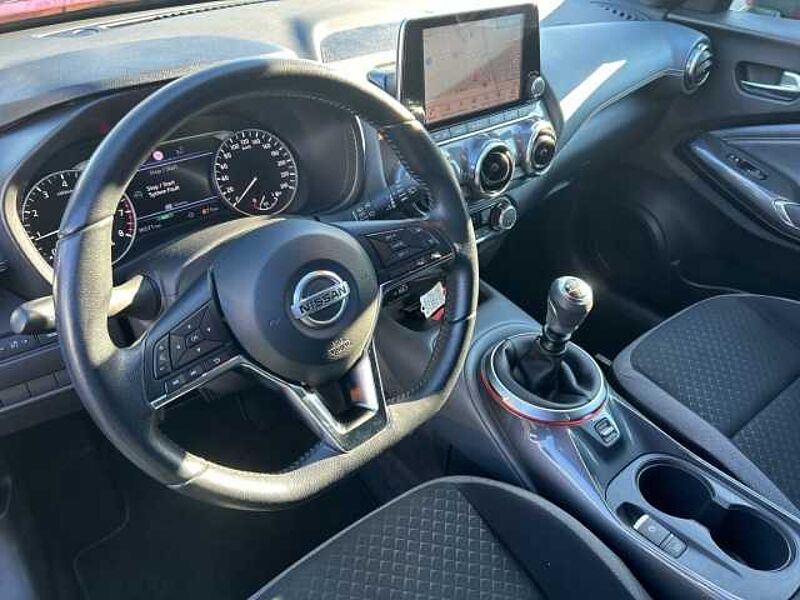 Nissan Juke 1.0 DIG-T N-Connecta LED+NAVI+TEMPOM.